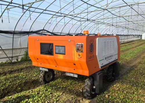 上海大學(xué)機(jī)自學(xué)院苗中華教授團(tuán)隊(duì)成功研發(fā)智能激光除草機(jī)器人