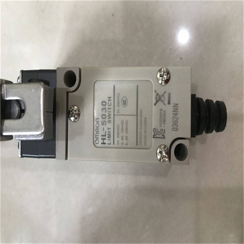 OMRON光电开关H3CR-A AC100-240/DC100-125